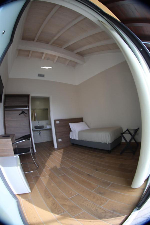 Castano Primo Villoresi Rooms المظهر الخارجي الصورة