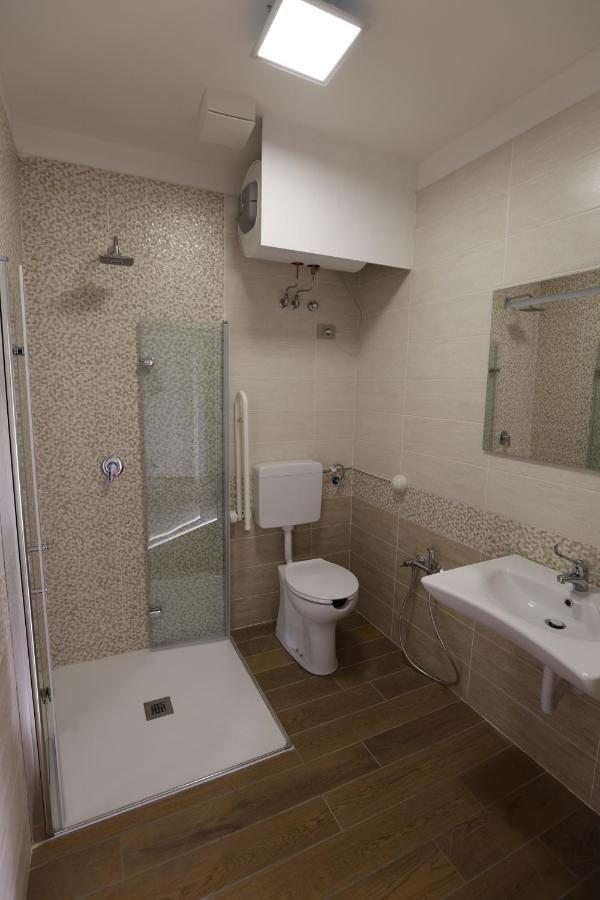 Castano Primo Villoresi Rooms المظهر الخارجي الصورة
