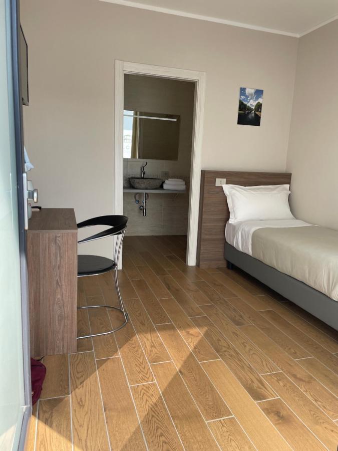Castano Primo Villoresi Rooms المظهر الخارجي الصورة